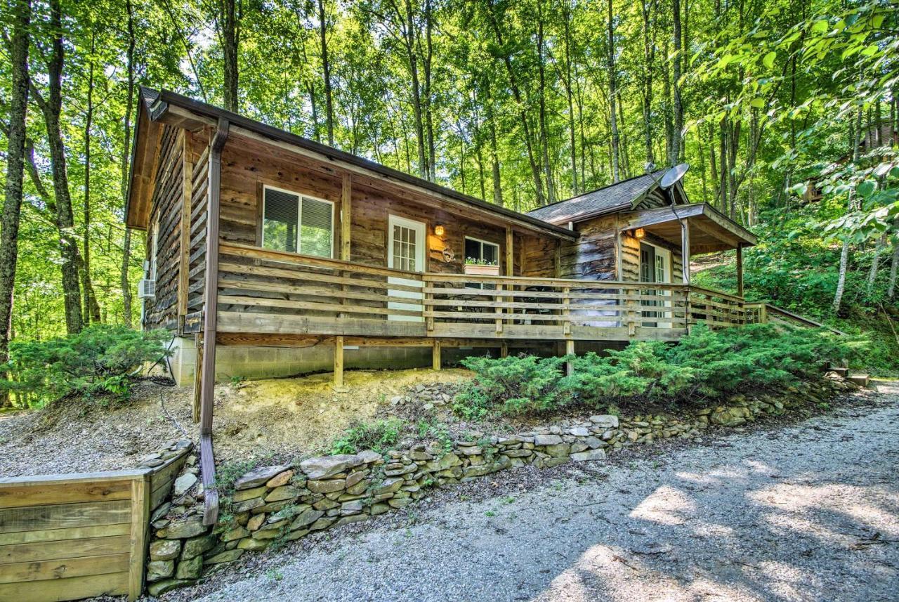 Cozy The Woodshop Cabin With Deck And Forest Views! Robbinsville Exterior foto